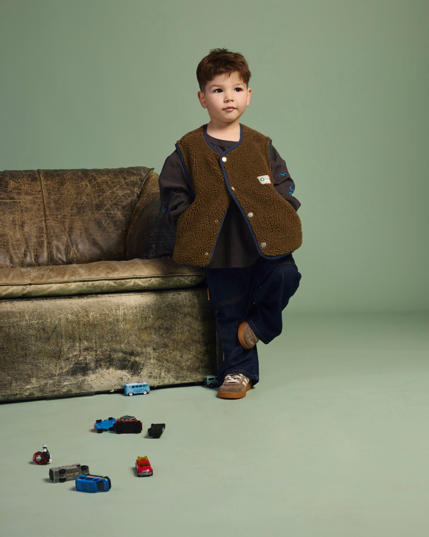 Cuddle Me 2-Way Jacket | Fudge